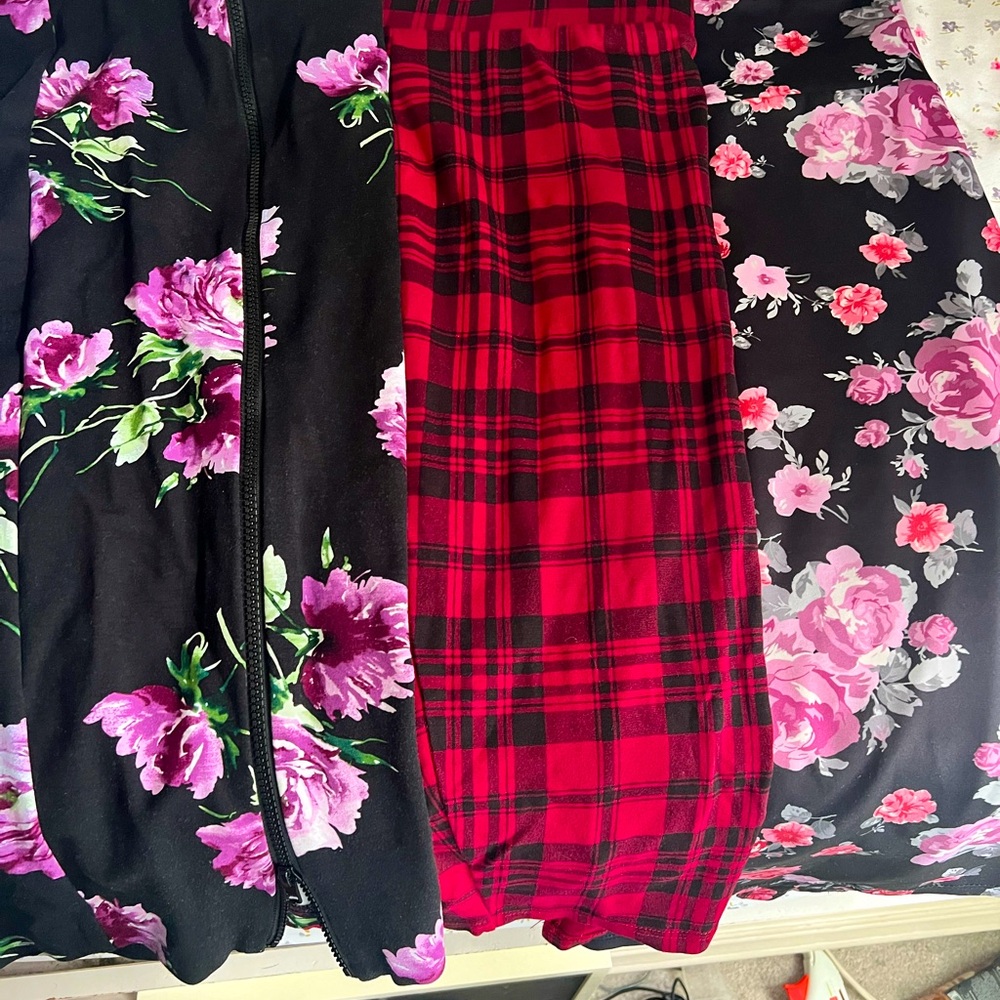3 Torrid pencil skirts - size 2